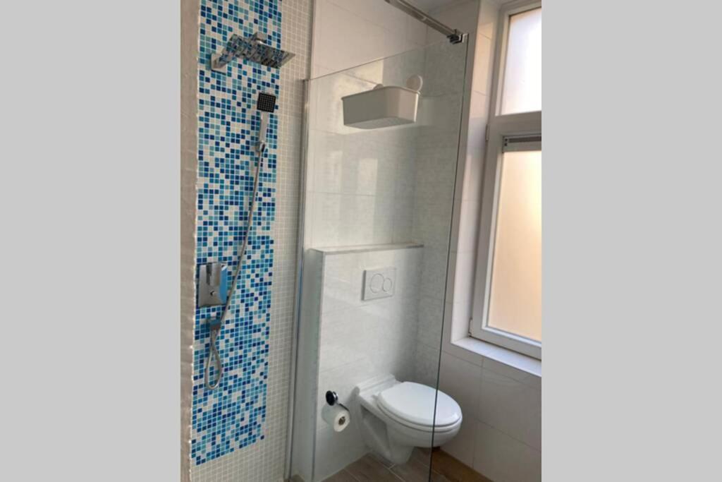 Magnifique Studio Au 2Eme Etage, A Proximite De La Gare Du Midi! ブリュッセル エクステリア 写真